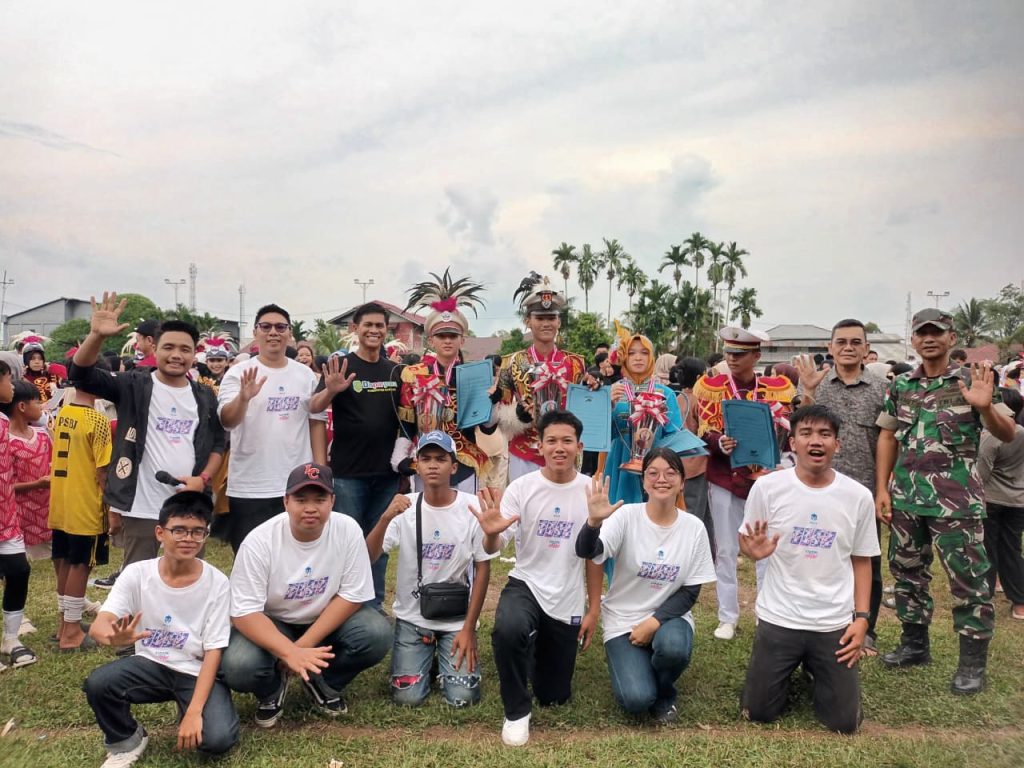 Festival Drumband Sambas 2026 Berlangsung Meriah, Ajang Unjuk Bakat Generasi Muda whatsapp image 2026 04 25 at 17.02.56 (1)