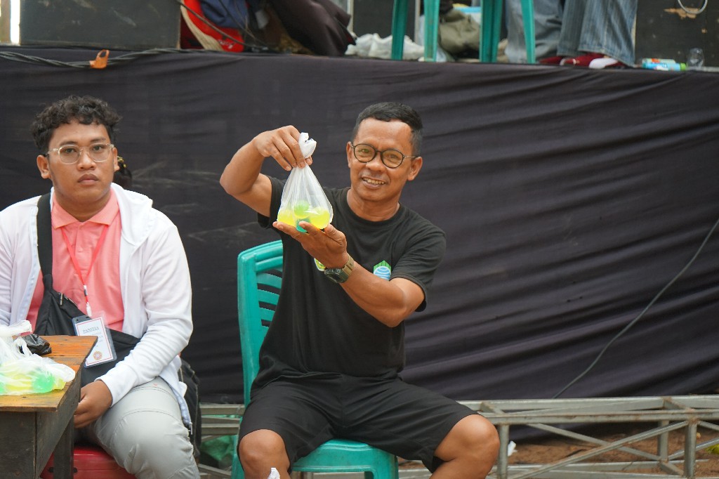 Festival Pantai Perang Telur Penyu 2026 Berlangsung Meriah, Padukan Pelestarian Budaya dan Konservasi Penyu di Pesisir Paloh dsc09674