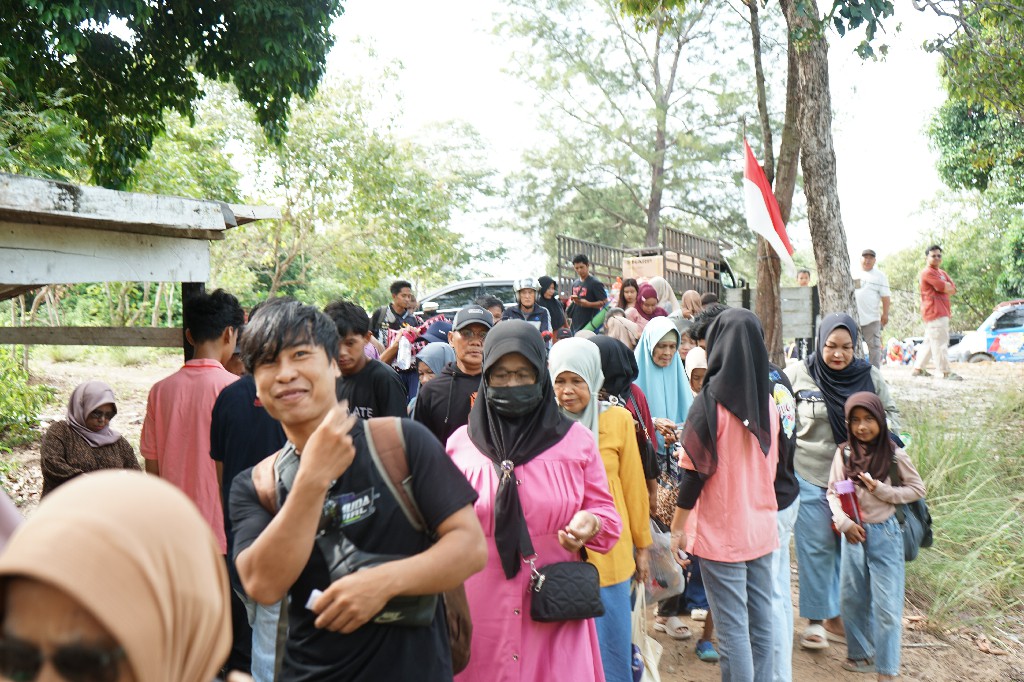 Festival Pantai Perang Telur Penyu 2026 Berlangsung Meriah, Padukan Pelestarian Budaya dan Konservasi Penyu di Pesisir Paloh dsc09677