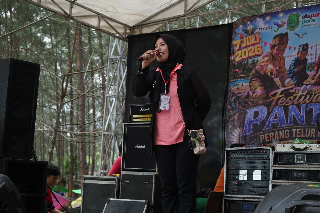 Festival Pantai Perang Telur Penyu 2026 Berlangsung Meriah, Padukan Pelestarian Budaya dan Konservasi Penyu di Pesisir Paloh dsc09713